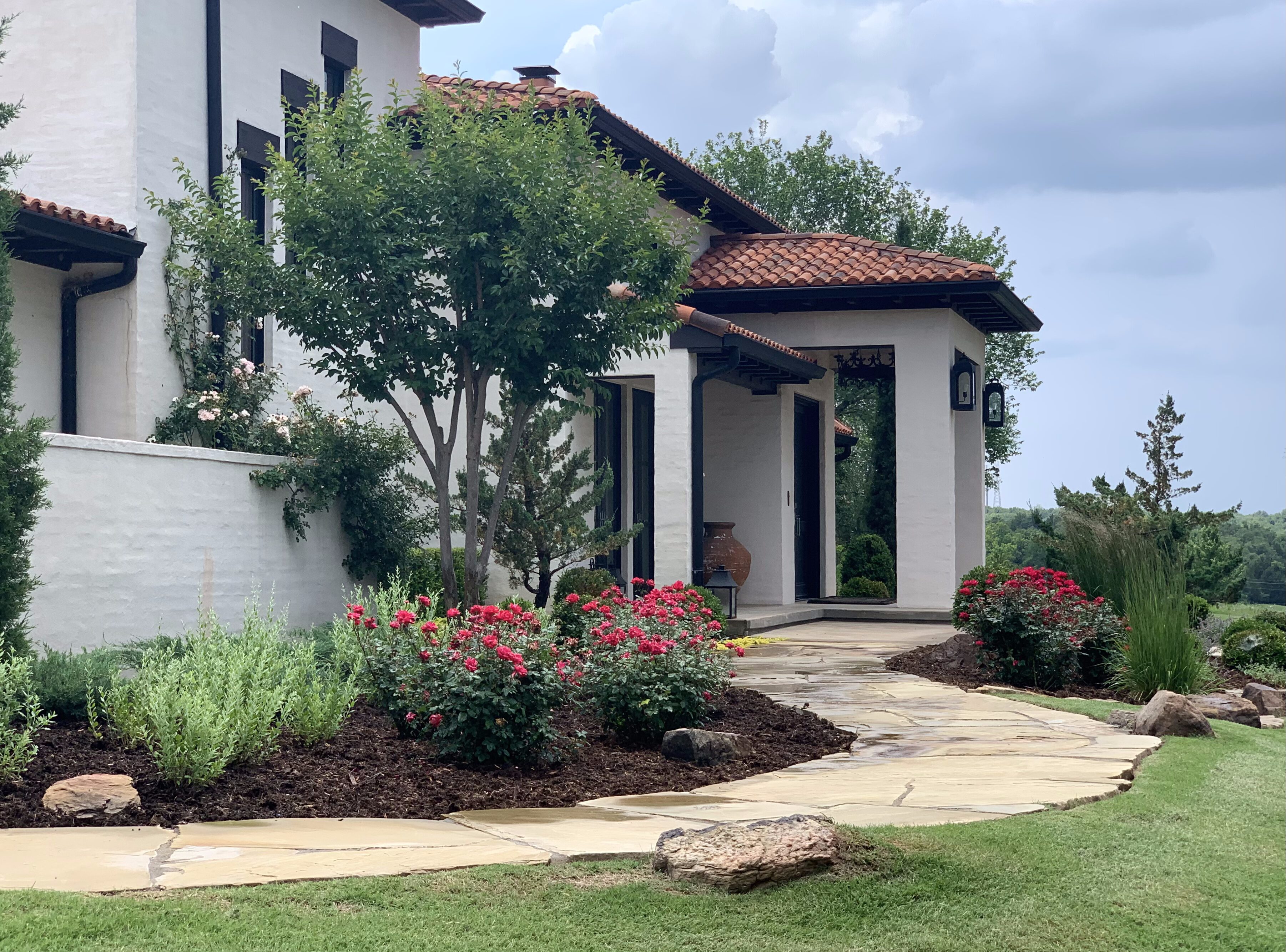 Arcadia landscape front walk pavers and roses