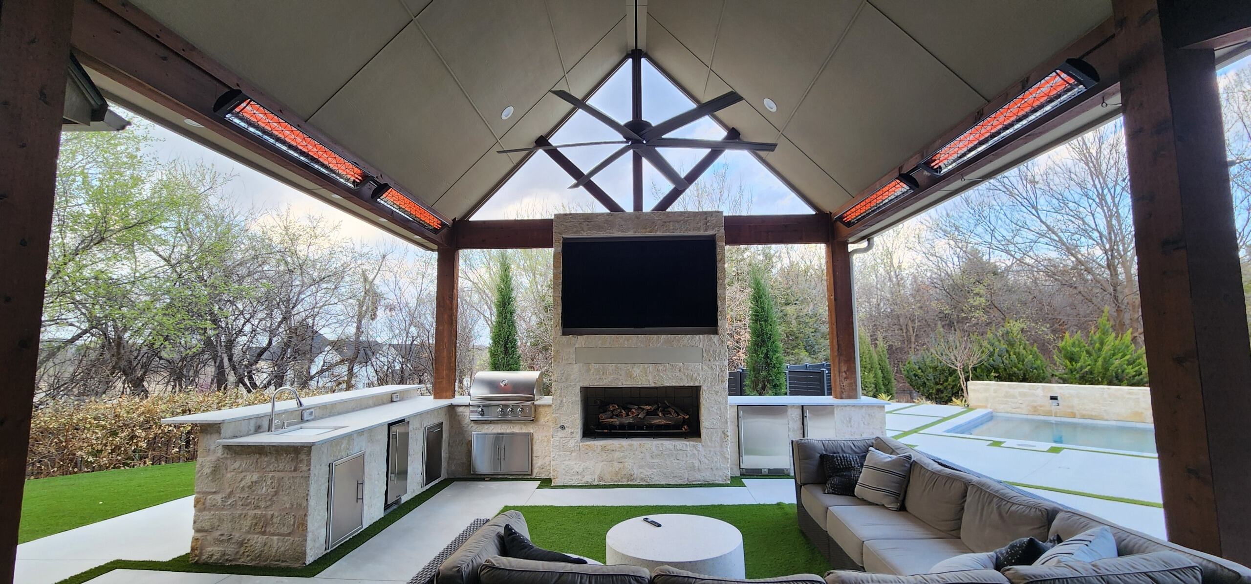 Outdoor living space with fireplace